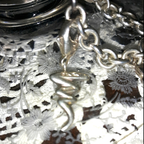 Vintage Tiffany & Co. STERLING Bracelet w 2 Charms - Picture 4 of 15